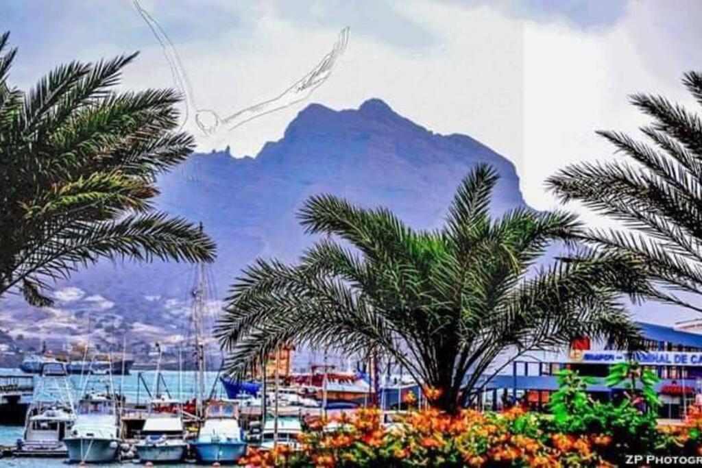 Lovely Apartment In Mindelo City Center Extérieur photo